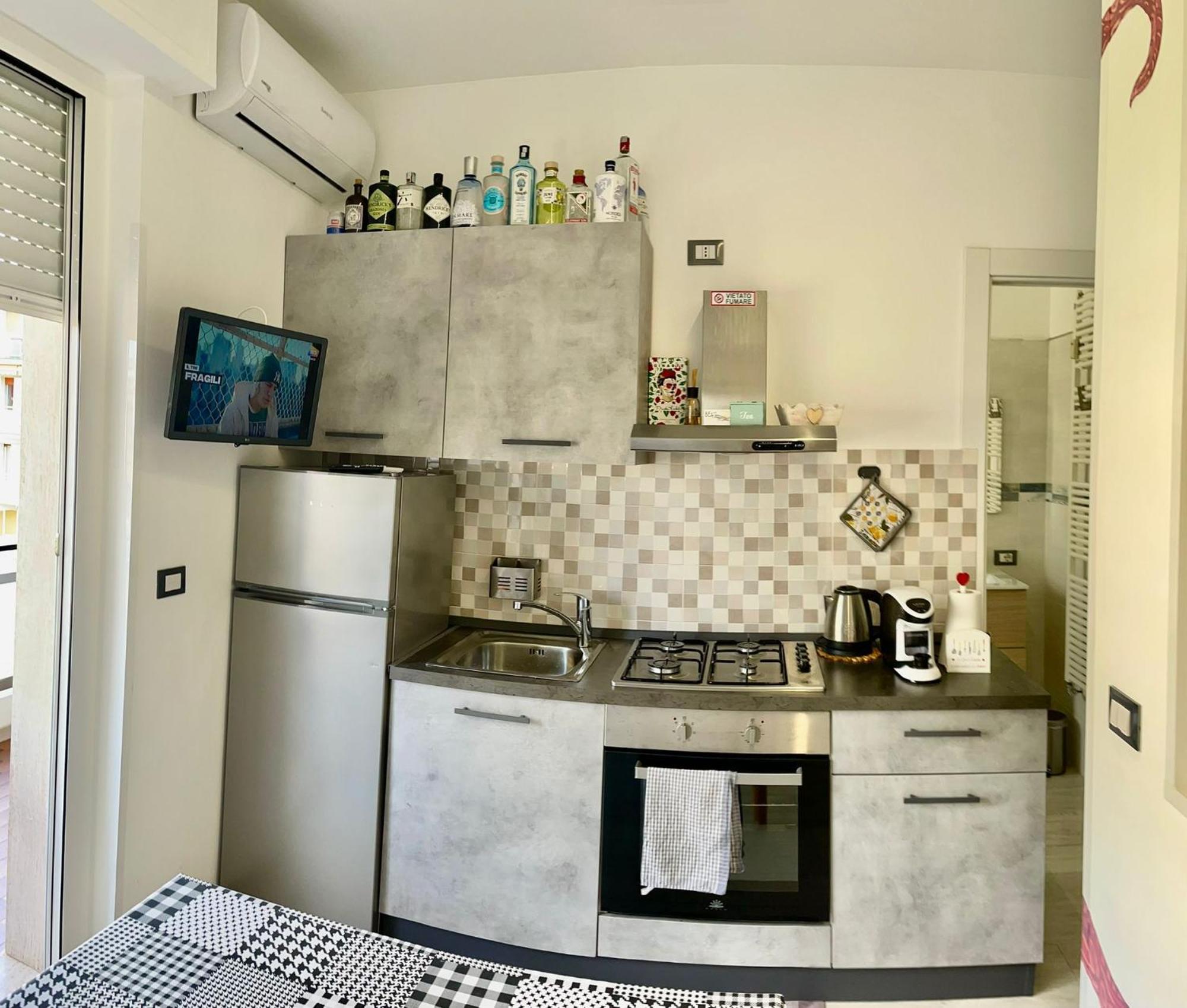 Casa Di Bea Apartment Ventimiglia Bagian luar foto